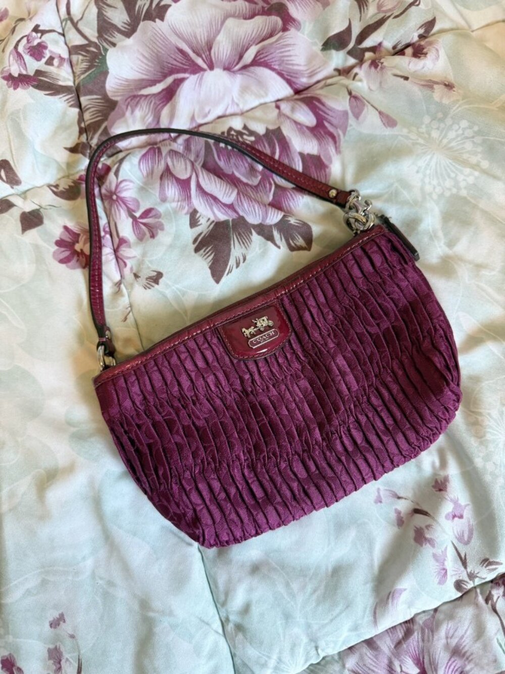 Vintage Y2K Coach Madison Pleated Satin Wristlet Pouch Mini Bag Burgundy / Berry